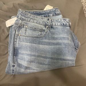 Maurice’s brand new jeans with tags